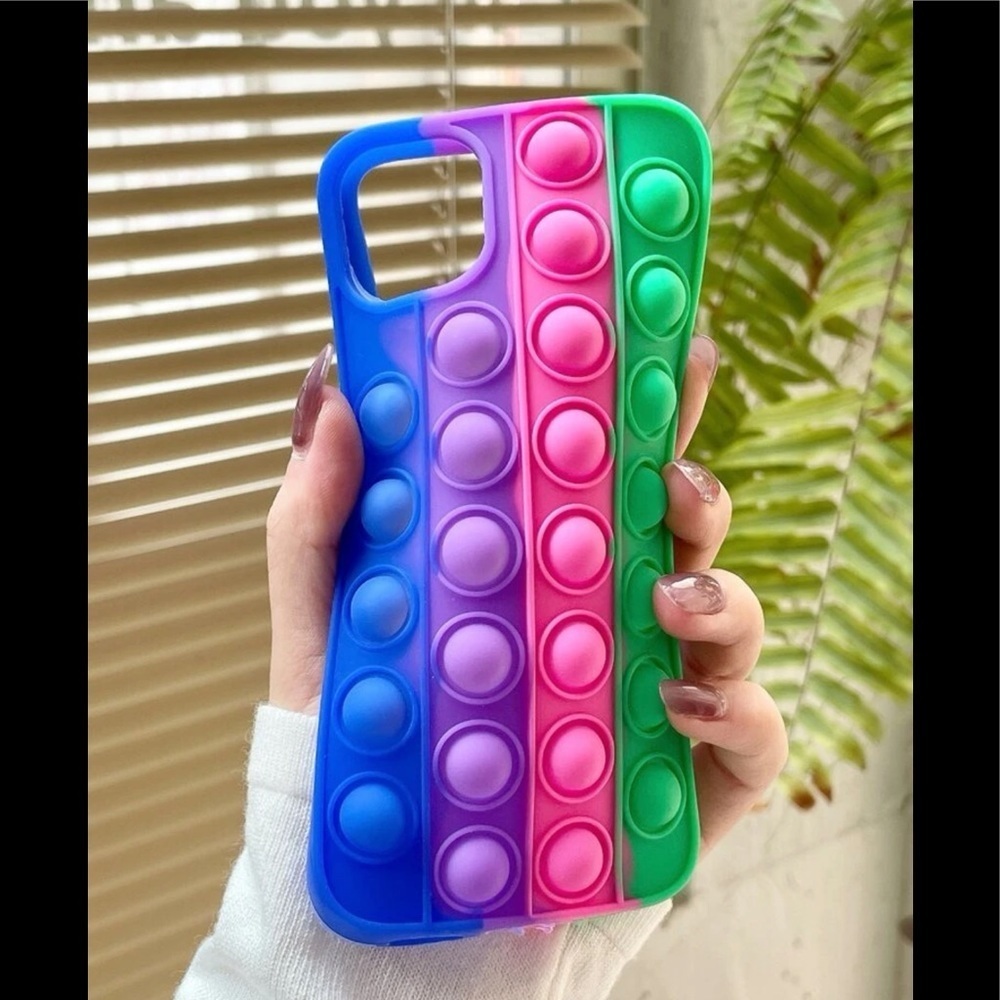 NWT- IPhone 12 & 12 Pro Case Poplt Fidget Bubble Push Pop It - Picture 2 of 4